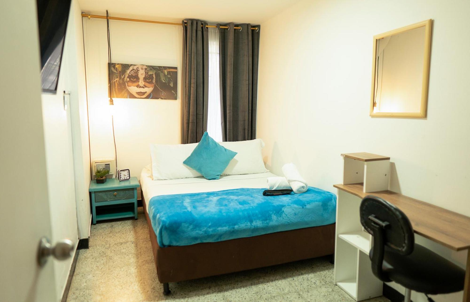 Africa house-Casa Hotel Laureles-La70 Medellín Esterno foto