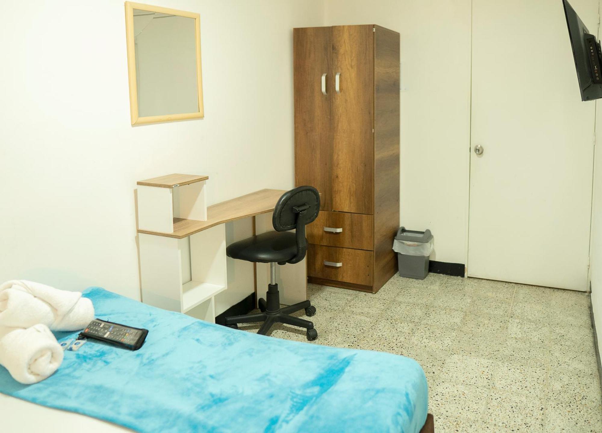 Africa house-Casa Hotel Laureles-La70 Medellín Esterno foto